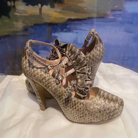 Shoes - Picture 2 of 2